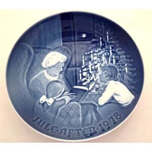 PLATE-COPENHAGEN DENMARK-BING & GRONDAHL-A CHRISTMAS TALE-1978